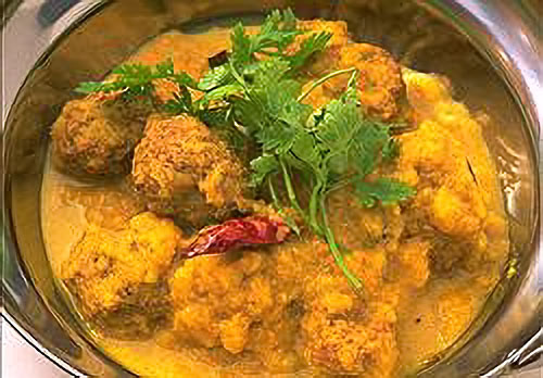 ミートボールのカレー（コフタ・カリ）
