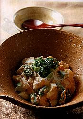 ゆで卵とアスパラカマンベールのごまマヨあえ