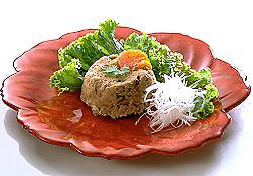 塩卵入り蒸しハンバーグ（蒸蛋黄肉）