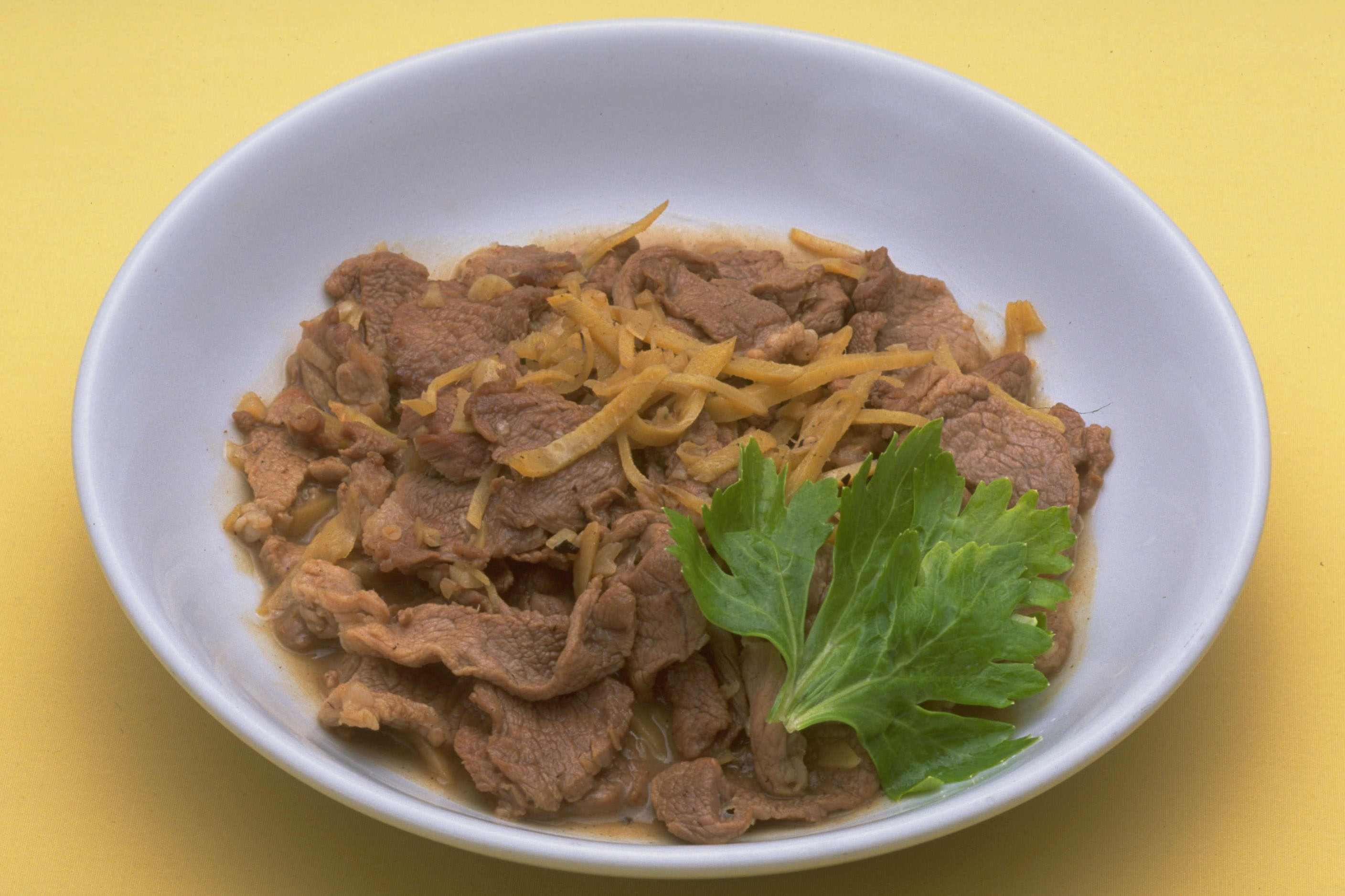 牛肉のかわりみそ炒め（パッ　ヌア）