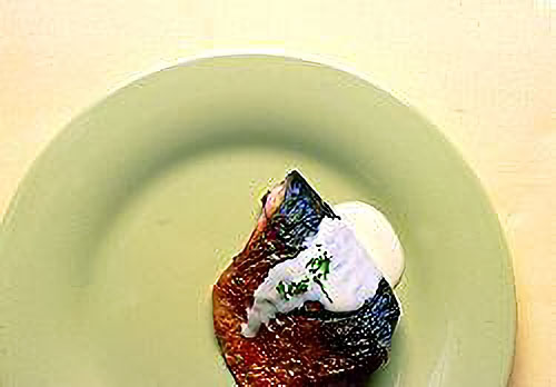 サバのムニエル・オランディーズソース